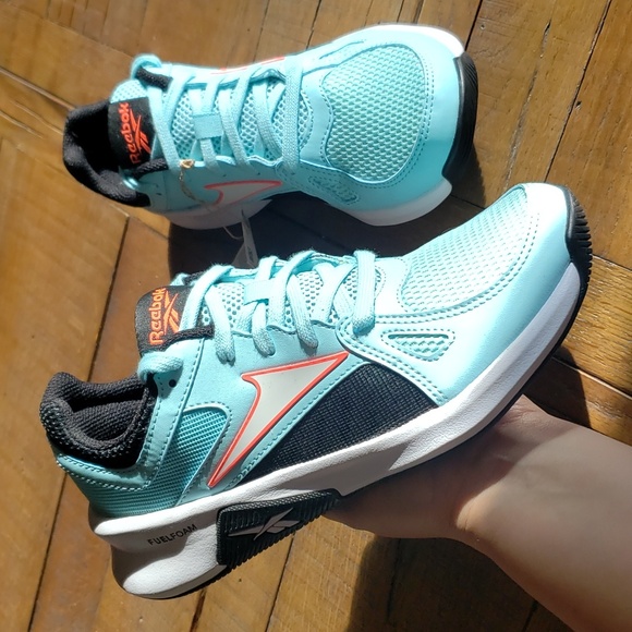 Reebok Woman’s Advanced Trainer. Digital Glow. Fuel foam. - Picture 5 of 8